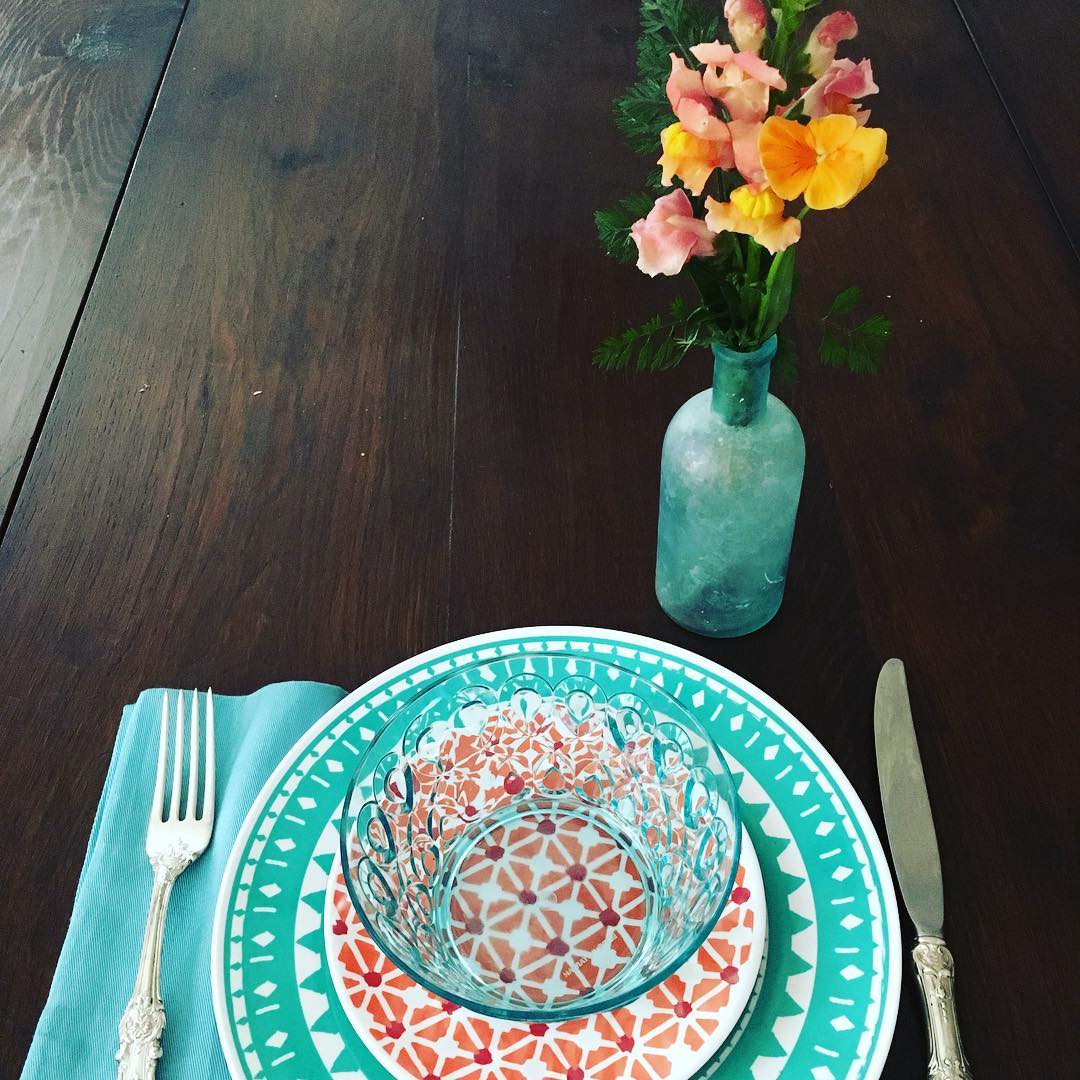 My zeal for teal knows no bounds. @target plates? Meet @tuesdaymorning salad bowls and aqua napkins (12 for $9.99!) You kids play nice with that antique bottle and snapdragon, y'hear?
